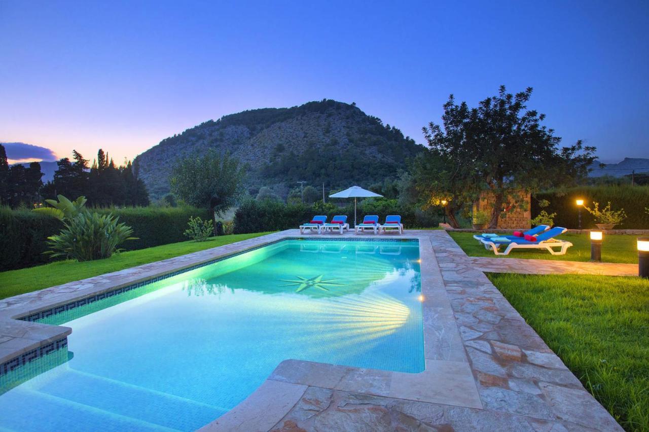 Villa Busqueroles By *