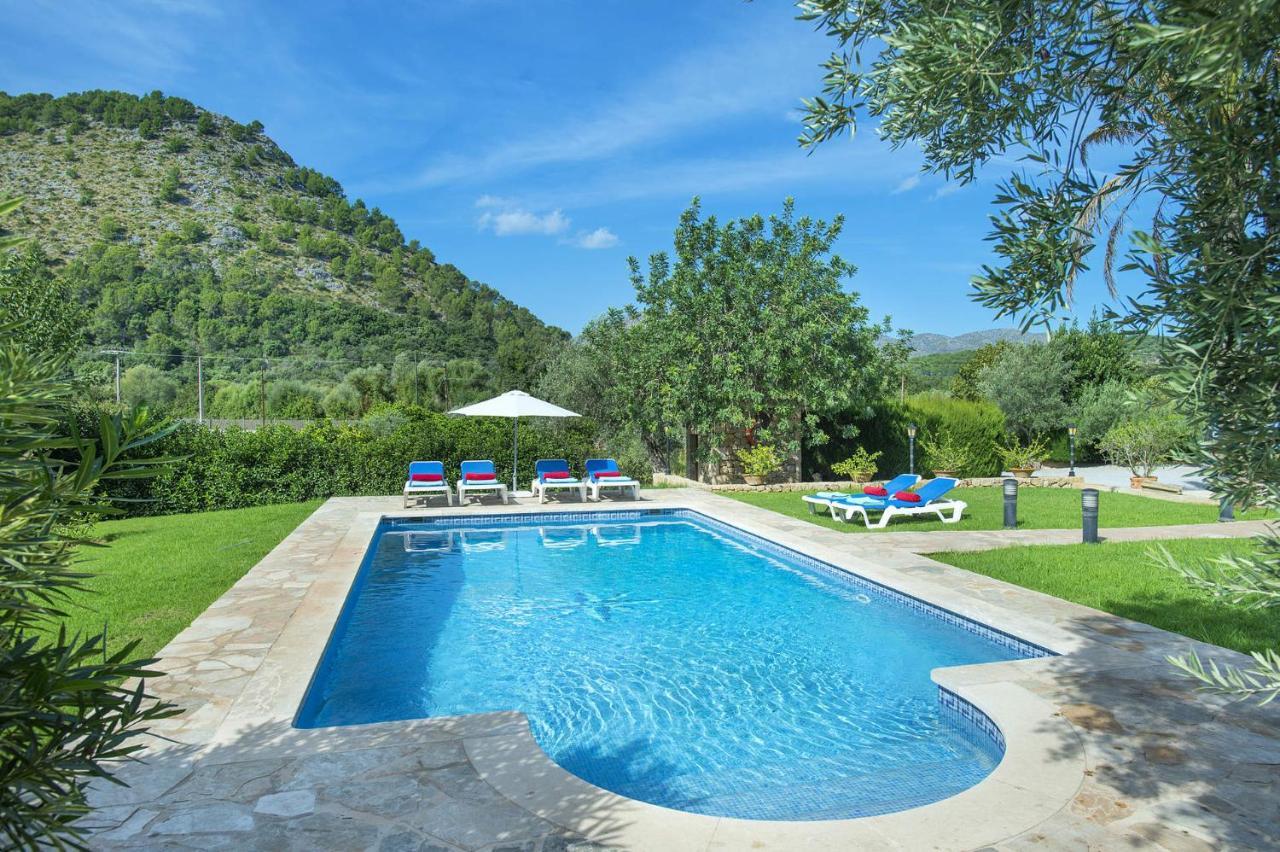 Villa Busqueroles By *